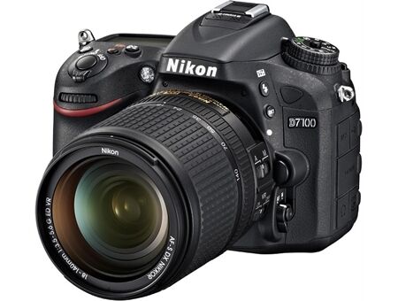 Nikon D 7100 Kit (18-140mm)