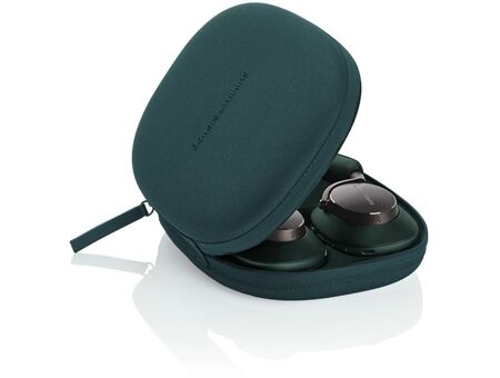 Bowers & Wilkins PX8