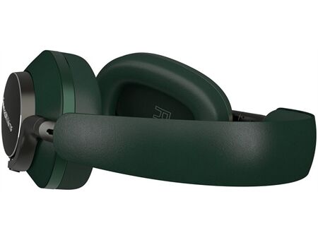 Bowers & Wilkins PX8