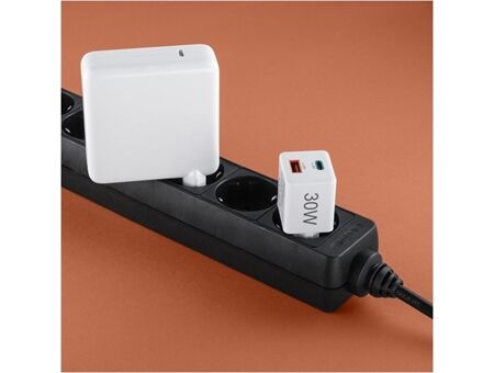 Hama Schnellladegerät (30W)